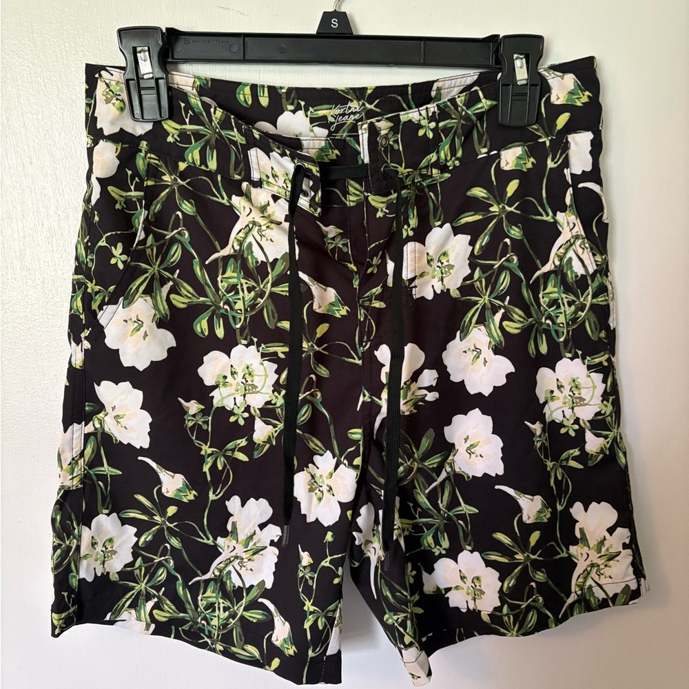 Kortni Jeane Black Floral Shorts